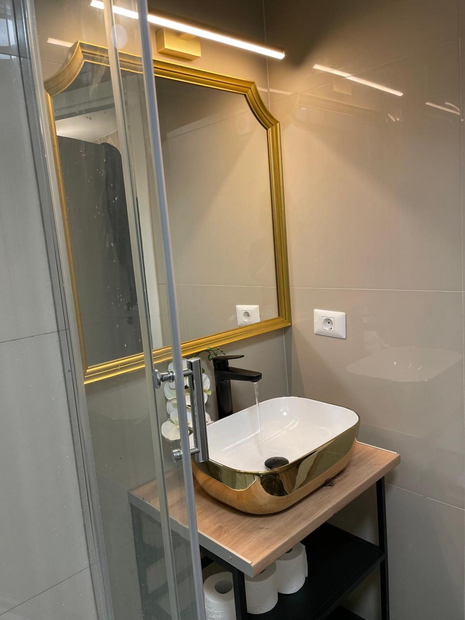 Air Residence 44 奥托佩尼 外观 照片